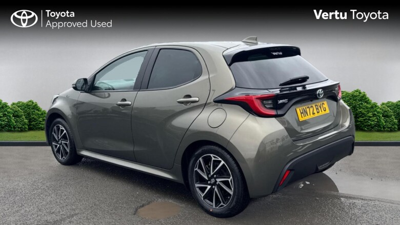 Toyota Yaris 1.5 Hybrid Design 5dr CVT Hybrid Hatchback